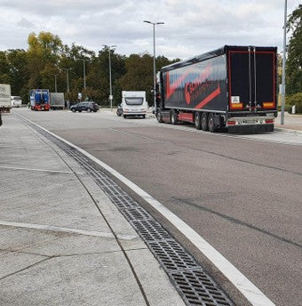Afvoergoot HYDROblock Optimaal geschikt voor zwaar vrachtverkeer