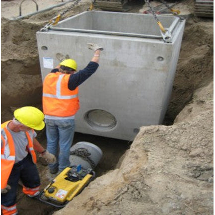 Vierkante betonnen inspectieputten