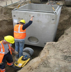 Vierkante betonnen inspectieputten