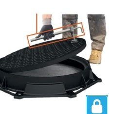 Cast iron manhole cover with Streto composite cover. 600mm opening. Class D, 400KN