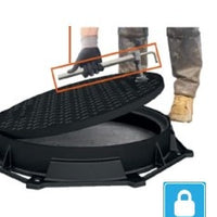 Cast iron manhole cover with Streto composite cover. 600mm opening. Class D, 400KN