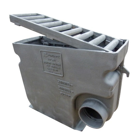 Cast iron street gully 3060LP0. PVC side exhaust 160. lxwxh=750x295x603mm